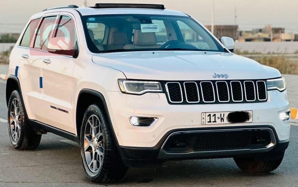 جیپ گراند شیرۆکی